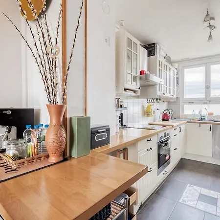 60m2 With Balcony For 4, Eifel Tower View From * Parijs