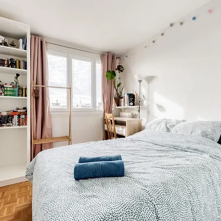 60m2 With Balcony For 4, Eifel Tower View From * Paris