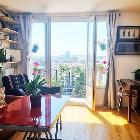Appartement 60m2 With Balcony For 4, Eifel Tower View From