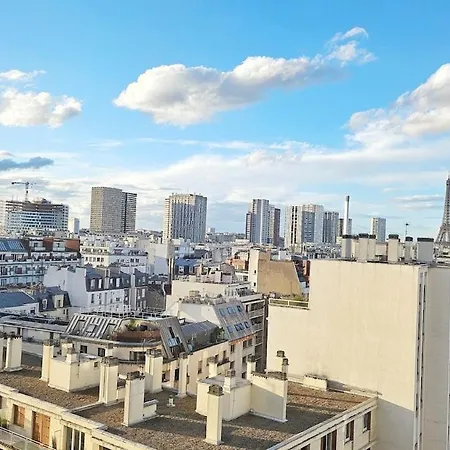 Apartment 60m2 With Balcony For 4, Eifel Tower View From Paris